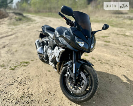 Черный Ямаха FZ1 Fazer, объемом двигателя 1 л и пробегом 40 тыс. км за 6600 $, фото 3 на Automoto.ua