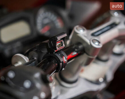 Ямаха FZ1 Fazer, об'ємом двигуна 1 л та пробігом 29 тис. км за 8000 $, фото 13 на Automoto.ua