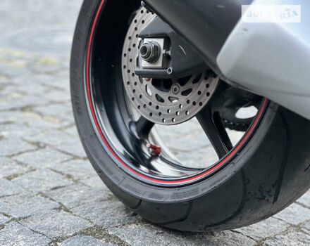Ямаха FZ1 Fazer, объемом двигателя 0 л и пробегом 34 тыс. км за 7000 $, фото 1 на Automoto.ua