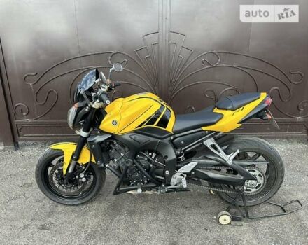 Жовтий Ямаха FZ1 Fazer, об'ємом двигуна 1 л та пробігом 29 тис. км за 3200 $, фото 7 на Automoto.ua