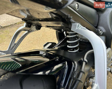 Серый Ямаха FZ1 Fazer, объемом двигателя 1 л и пробегом 30 тыс. км за 7000 $, фото 18 на Automoto.ua