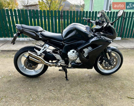 Серый Ямаха FZ1 Fazer, объемом двигателя 1 л и пробегом 30 тыс. км за 7000 $, фото 4 на Automoto.ua