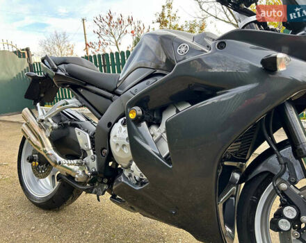 Серый Ямаха FZ1 Fazer, объемом двигателя 1 л и пробегом 30 тыс. км за 7000 $, фото 22 на Automoto.ua