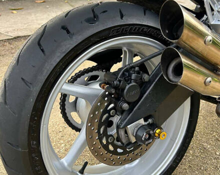 Серый Ямаха FZ1 Fazer, объемом двигателя 1 л и пробегом 30 тыс. км за 7000 $, фото 19 на Automoto.ua