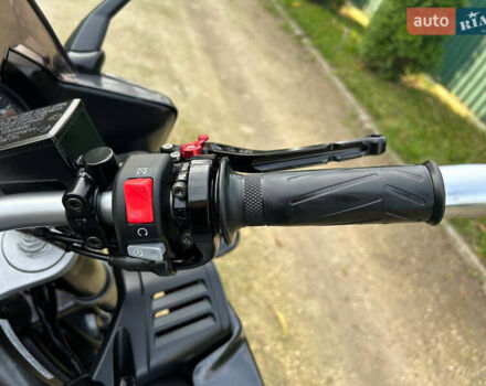 Серый Ямаха FZ1 Fazer, объемом двигателя 1 л и пробегом 30 тыс. км за 7000 $, фото 32 на Automoto.ua