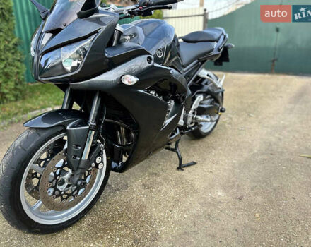 Серый Ямаха FZ1 Fazer, объемом двигателя 1 л и пробегом 30 тыс. км за 7000 $, фото 9 на Automoto.ua
