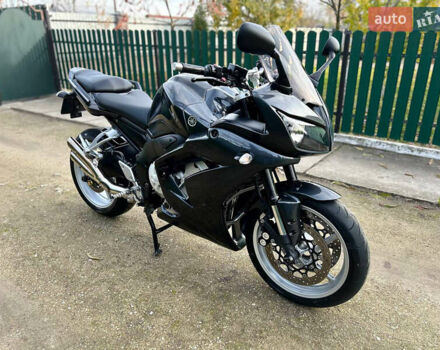 Серый Ямаха FZ1 Fazer, объемом двигателя 1 л и пробегом 30 тыс. км за 7000 $, фото 11 на Automoto.ua