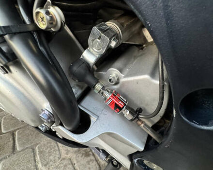 Сірий Ямаха FZ1 Fazer, об'ємом двигуна 1 л та пробігом 49 тис. км за 7699 $, фото 19 на Automoto.ua