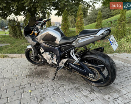 Сірий Ямаха FZ1 Fazer, об'ємом двигуна 1 л та пробігом 49 тис. км за 7699 $, фото 4 на Automoto.ua