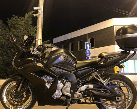 Серый Ямаха FZ1 Fazer, объемом двигателя 1 л и пробегом 50 тыс. км за 7500 $, фото 3 на Automoto.ua