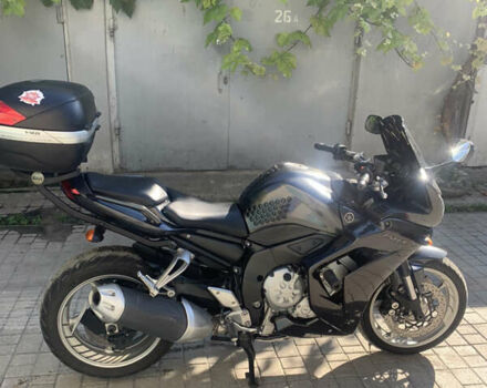 Серый Ямаха FZ1 Fazer, объемом двигателя 1 л и пробегом 50 тыс. км за 7500 $, фото 4 на Automoto.ua