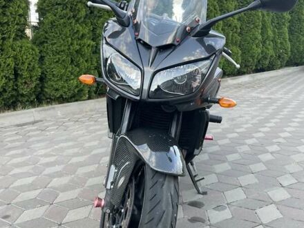 Сірий Ямаха FZ1 Fazer, об'ємом двигуна 1 л та пробігом 31 тис. км за 7300 $, фото 1 на Automoto.ua