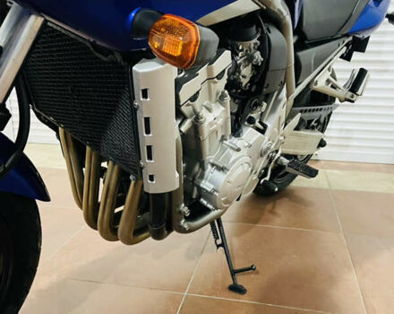 Синий Ямаха FZ1 Fazer, объемом двигателя 1 л и пробегом 18 тыс. км за 5500 $, фото 16 на Automoto.ua
