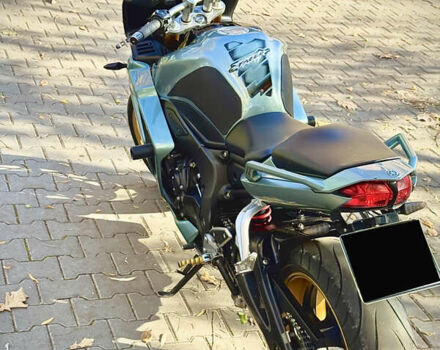 Зеленый Ямаха FZ1 Fazer, объемом двигателя 1 л и пробегом 1 тыс. км за 7100 $, фото 4 на Automoto.ua