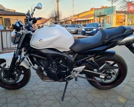 Белый Ямаха FZ6, объемом двигателя 0.6 л и пробегом 38 тыс. км за 6200 $, фото 4 на Automoto.ua