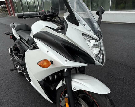 Белый Ямаха FZ6, объемом двигателя 0.6 л и пробегом 26 тыс. км за 6400 $, фото 8 на Automoto.ua