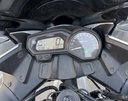 Белый Ямаха FZ6, объемом двигателя 0.6 л и пробегом 30 тыс. км за 5700 $, фото 5 на Automoto.ua