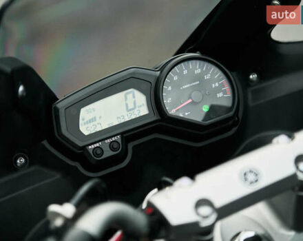 Черный Ямаха FZ6, объемом двигателя 0.6 л и пробегом 32 тыс. км за 6900 $, фото 4 на Automoto.ua