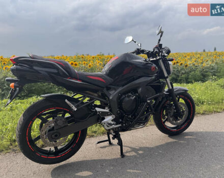 Черный Ямаха FZ6, объемом двигателя 0.6 л и пробегом 35 тыс. км за 4800 $, фото 1 на Automoto.ua