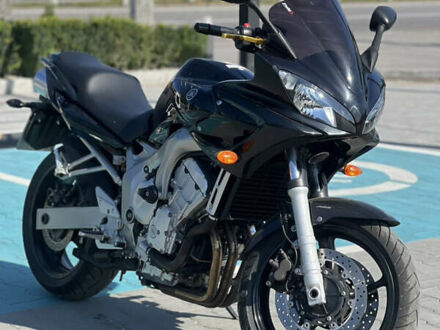 Черный Ямаха FZ6, объемом двигателя 0.6 л и пробегом 21 тыс. км за 5000 $, фото 1 на Automoto.ua