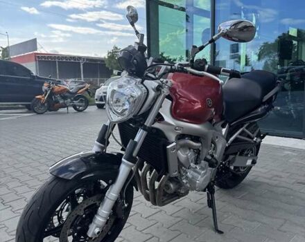Красный Ямаха FZ6, объемом двигателя 0.6 л и пробегом 25 тыс. км за 4999 $, фото 4 на Automoto.ua