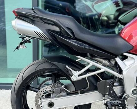 Красный Ямаха FZ6, объемом двигателя 0.6 л и пробегом 25 тыс. км за 4999 $, фото 25 на Automoto.ua