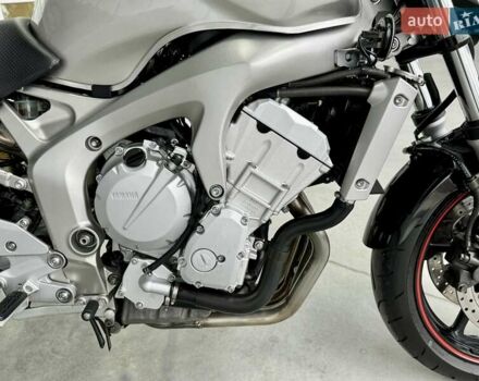 Ямаха FZ6, объемом двигателя 0.6 л и пробегом 40 тыс. км за 4699 $, фото 7 на Automoto.ua