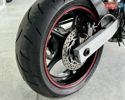 Ямаха FZ6, объемом двигателя 0.6 л и пробегом 40 тыс. км за 4699 $, фото 10 на Automoto.ua