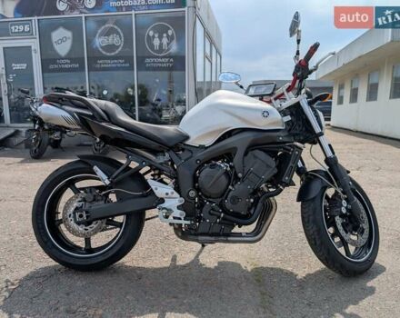 Серый Ямаха FZ6, объемом двигателя 0.6 л и пробегом 36 тыс. км за 5799 $, фото 4 на Automoto.ua