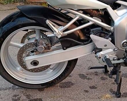 Серый Ямаха FZ6, объемом двигателя 0 л и пробегом 34 тыс. км за 4200 $, фото 9 на Automoto.ua
