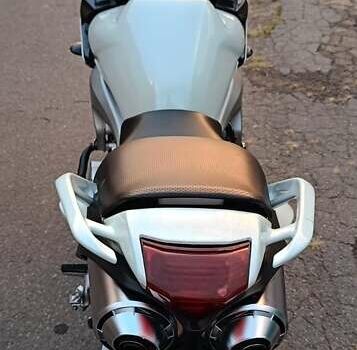 Серый Ямаха FZ6, объемом двигателя 0 л и пробегом 34 тыс. км за 4200 $, фото 11 на Automoto.ua