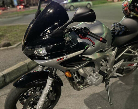 Серый Ямаха FZ6, объемом двигателя 0.6 л и пробегом 19 тыс. км за 2599 $, фото 4 на Automoto.ua