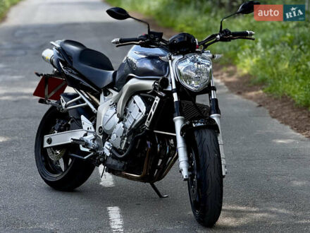 Ямаха FZ6 2006 у Вінниці на Automoto.ua Сірий Ямаха FZ6, об'ємом двигуна 0.6 л та пробігом 24 тис. км за 5299 $, фото 1 на Automoto.ua