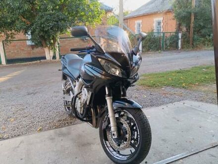 Серый Ямаха FZ6, объемом двигателя 0.6 л и пробегом 54 тыс. км за 5500 $, фото 1 на Automoto.ua