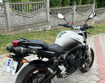 Белый Ямаха FZ6 Fazer, объемом двигателя 0.6 л и пробегом 50 тыс. км за 5400 $, фото 1 на Automoto.ua