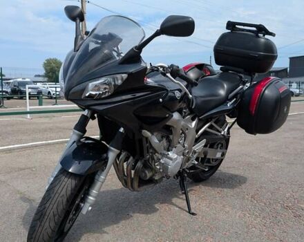Черный Ямаха FZ6 Fazer, объемом двигателя 0.6 л и пробегом 42 тыс. км за 5199 $, фото 1 на Automoto.ua