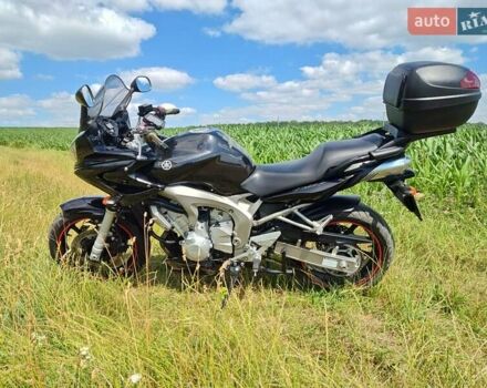 Черный Ямаха FZ6 Fazer, объемом двигателя 0 л и пробегом 30 тыс. км за 4950 $, фото 3 на Automoto.ua