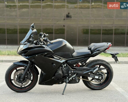 Черный Ямаха FZ6 Fazer, объемом двигателя 0.6 л и пробегом 26 тыс. км за 6500 $, фото 5 на Automoto.ua