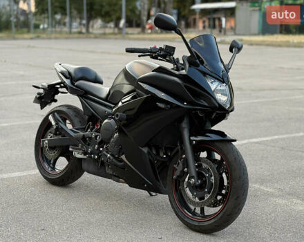 Черный Ямаха FZ6 Fazer, объемом двигателя 0.6 л и пробегом 26 тыс. км за 6500 $, фото 3 на Automoto.ua