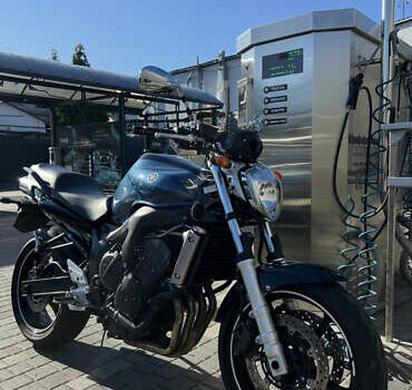 Черный Ямаха FZ6 Fazer, объемом двигателя 0.6 л и пробегом 33 тыс. км за 4800 $, фото 1 на Automoto.ua