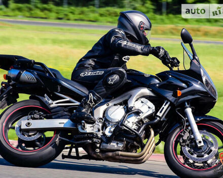 Ямаха FZ6 Fazer, объемом двигателя 0.6 л и пробегом 64 тыс. км за 4900 $, фото 6 на Automoto.ua