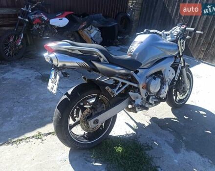 Серый Ямаха FZ6 Fazer, объемом двигателя 0.6 л и пробегом 35 тыс. км за 3700 $, фото 1 на Automoto.ua