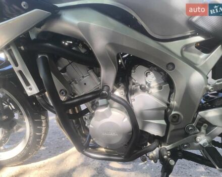 Серый Ямаха FZ6 Fazer, объемом двигателя 0.6 л и пробегом 29 тыс. км за 4800 $, фото 11 на Automoto.ua