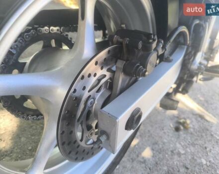 Серый Ямаха FZ6 Fazer, объемом двигателя 0.6 л и пробегом 29 тыс. км за 4800 $, фото 7 на Automoto.ua