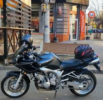 Серый Ямаха FZ6 Fazer, объемом двигателя 0.6 л и пробегом 85 тыс. км за 4000 $, фото 8 на Automoto.ua