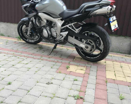 Серый Ямаха FZ6 Fazer, объемом двигателя 0.6 л и пробегом 52 тыс. км за 4500 $, фото 10 на Automoto.ua