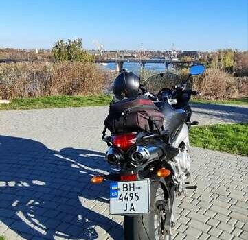 Серый Ямаха FZ6 Fazer, объемом двигателя 0.6 л и пробегом 85 тыс. км за 4000 $, фото 11 на Automoto.ua