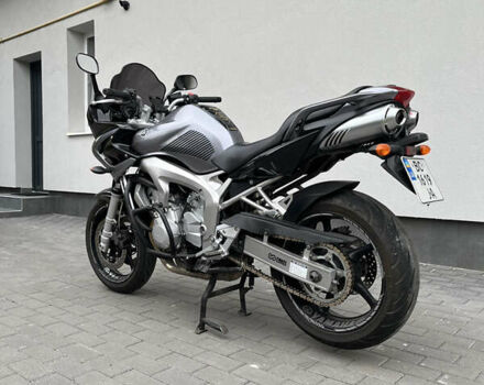 Серый Ямаха FZ6 Fazer, объемом двигателя 0.6 л и пробегом 41 тыс. км за 4700 $, фото 4 на Automoto.ua