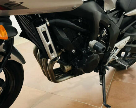 Серый Ямаха FZ6 Fazer, объемом двигателя 0.6 л и пробегом 51 тыс. км за 6300 $, фото 12 на Automoto.ua