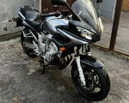 Серый Ямаха FZ6 Fazer, объемом двигателя 0.6 л и пробегом 29 тыс. км за 5000 $, фото 1 на Automoto.ua